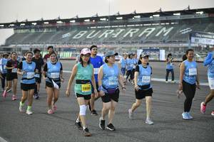 BIB: 53168
                            <button type="button" onclick="openModal(10465998)" class="btn btn-primary btn-sm float-right btn-popup" data-toggle="modal" data-target=".modal-high-quality">
                        <i class="fas fa-shopping-cart"></i> Add to Cart
                    </button>
                                            <button type="button" onclick="isThisMe(10465998, true)" class="btn btn-success btn-sm float-right btn-popup btn-isme hidden" data-toggle="tooltip" data-placement="bottom" title="นี่คือรูปของคุณใช่ไหม คลิกที่นี่เพื่อเอาเข้าอัลบั้ม">
                        <i class="fas fa-plus"></i> Add to album
                    </button>
                    <button type="button" onclick="isThisMe(10465998, false)" class="btn btn-warning btn-sm float-right btn-popup btn-isnotme hidden">
                        <i class="fas fa-ban"></i> Remove from album
                    </button>